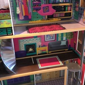 Tri-level Barbie Mansion with elevator and balcony